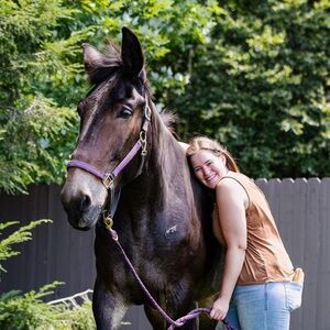 Meet your Posher, Danielle